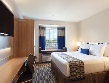 Microtel Inn & Suites By Wyndham Philadelphia Airport Ridley Park Екстер'єр фото